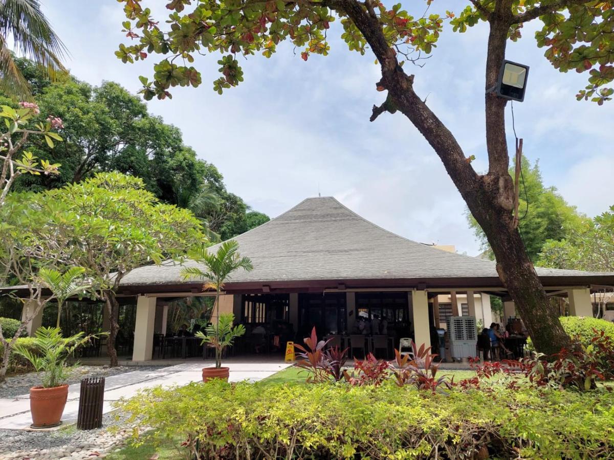 3 Bedroom / 2Ba - Anvaya Cove Courtyard Unit Morong  Buitenkant foto