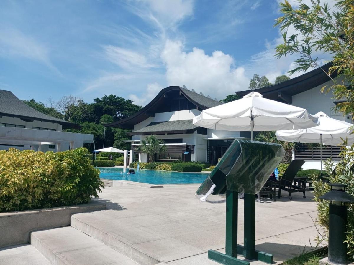 3 Bedroom / 2Ba - Anvaya Cove Courtyard Unit Morong  Buitenkant foto